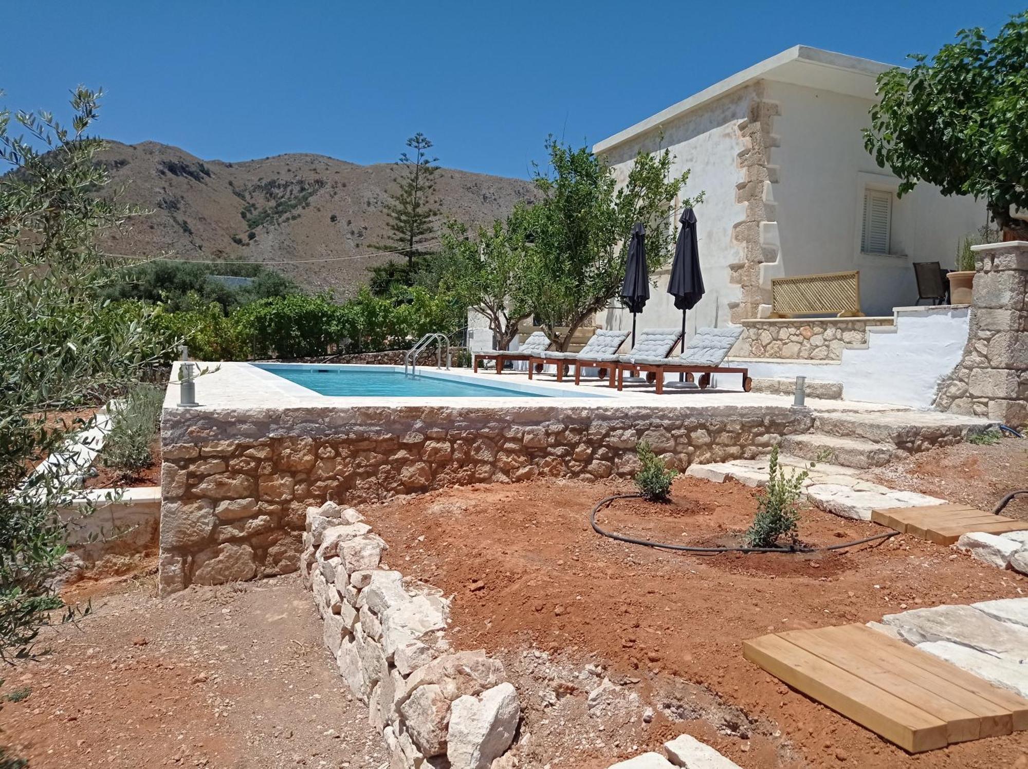 Palace Mountain View Megala Chorafia Dış mekan fotoğraf